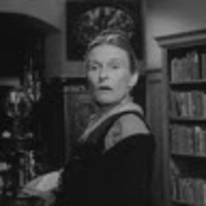 Meet your Posher, Dina